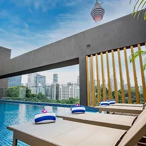 https://santa-grand-signature-kuala-lumpur.kualalumpurs-hotels.com