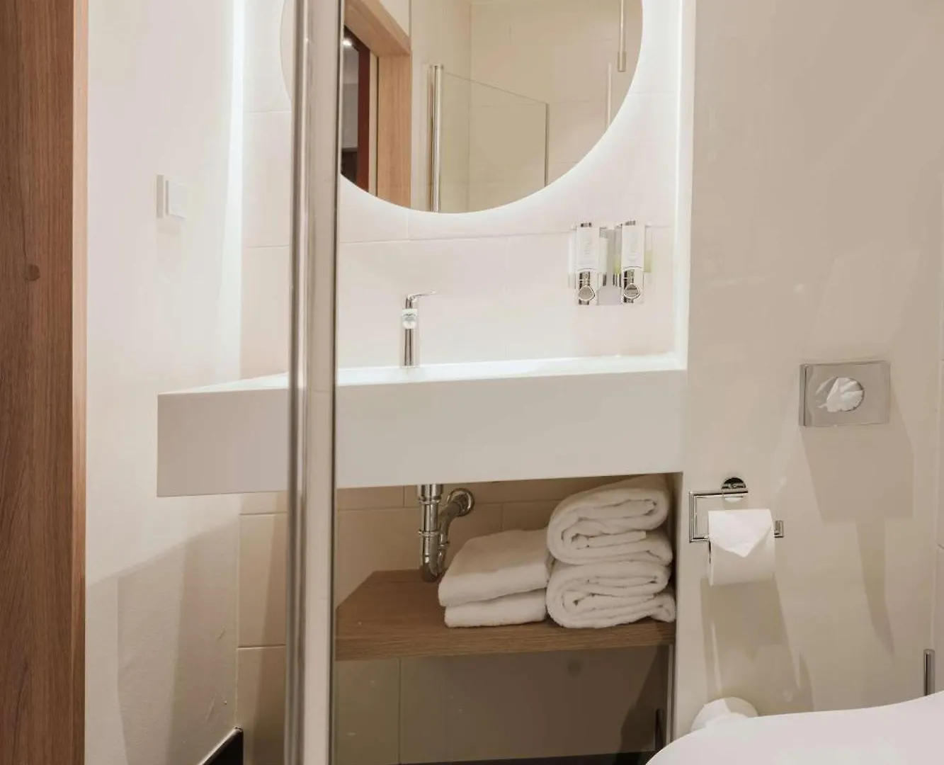 Hampton By Hilton Vienna City West 3*,  Austria