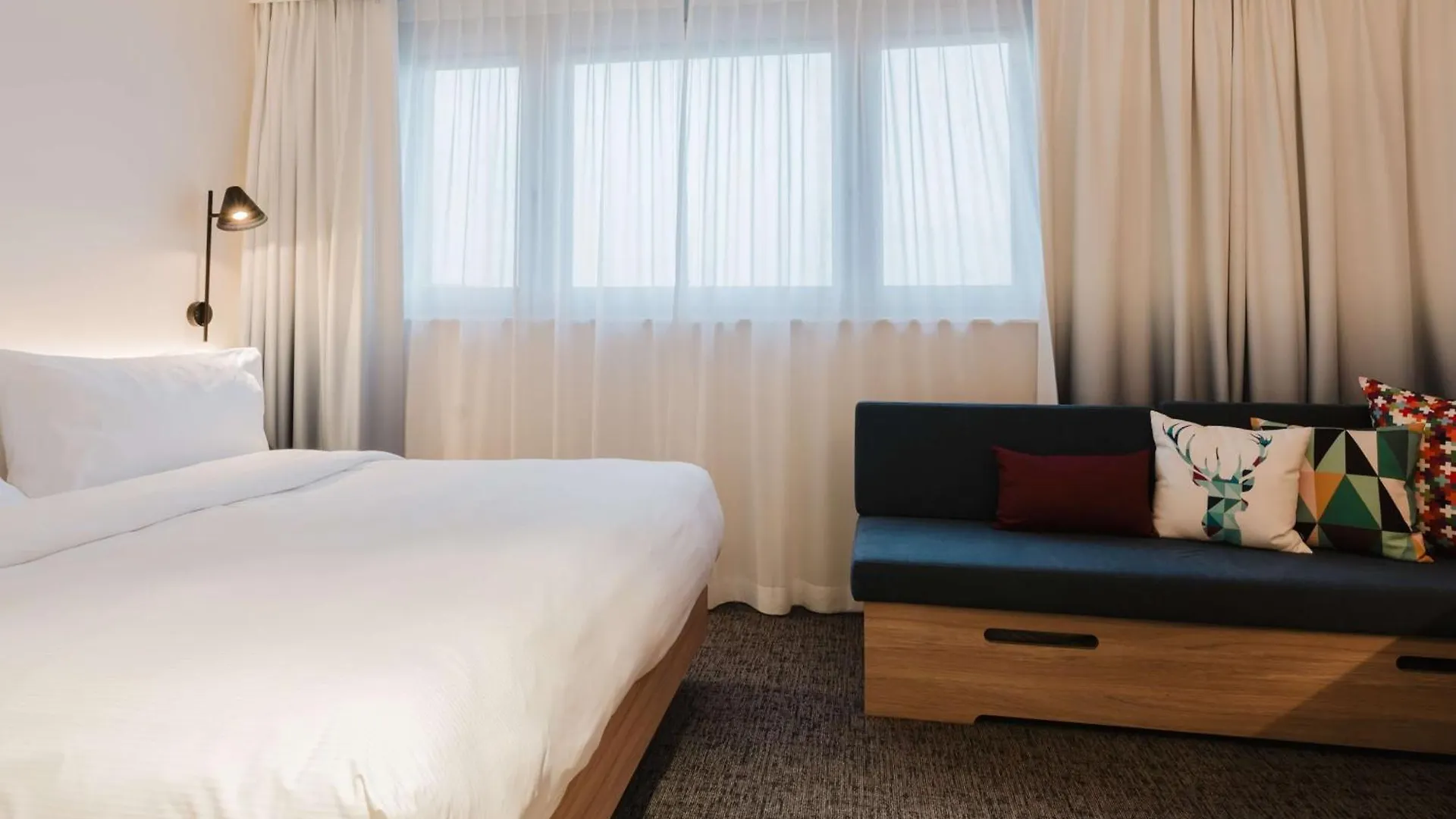 Hampton By Hilton Vienna City West Hotel